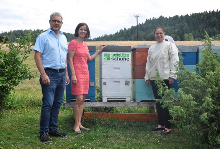 PATENSCHAFT FÜR UNSERE BIENEN